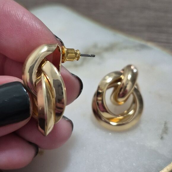 $5 Bundled Hoop Modern Gold Alloy Everyday Fashion Earring for the Working Woman - Picture 2 of 5